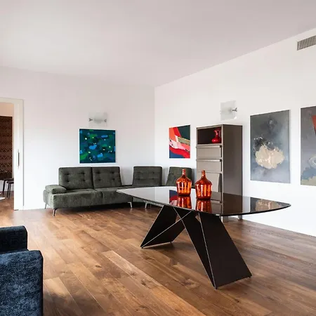 Guest house Panoramic Flat-les Bari